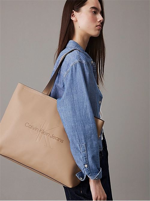 sculpted slim  tote 34 mono CALVIN KLEIN JEANS | K60K612222PBF